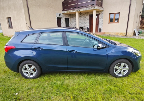 Hyundai I30 cena 39500 przebieg: 181674, rok produkcji 2017 z Wronki małe 211